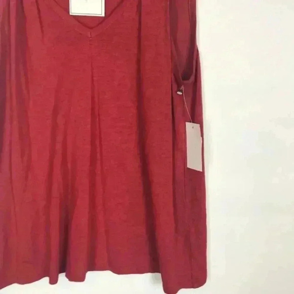 1. State Wanderlust Tank Red Medium - Picture 4 of 6